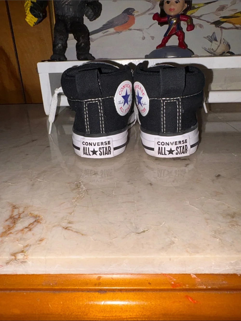 Converse iconic low